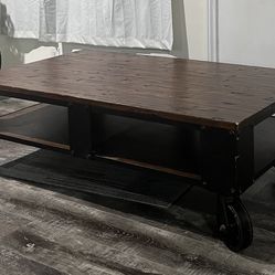 Rolling TV Stand / Living Room Table