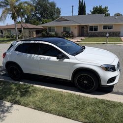 2019 Mercedes gla250