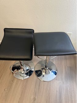 Set of 2 Black Bar Stools