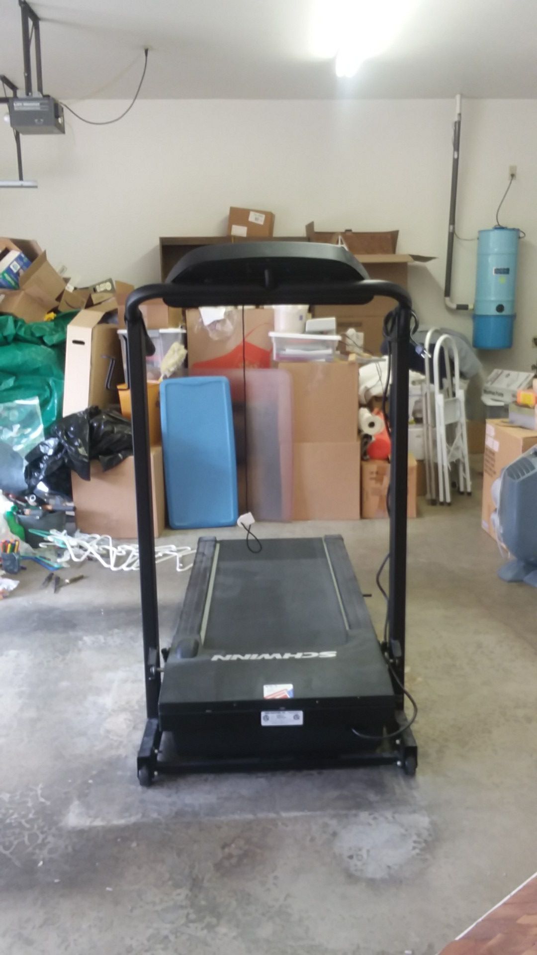 Schwinn folding treadmill hot sale