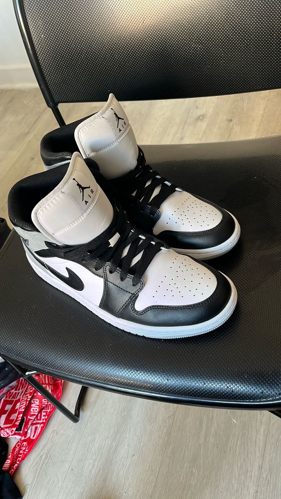 Air Jordan Mid 1 Black / White Worn Twice - Need Gone Today !