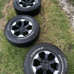 Ram Rebel OEM Wheels, Rims And Tires 