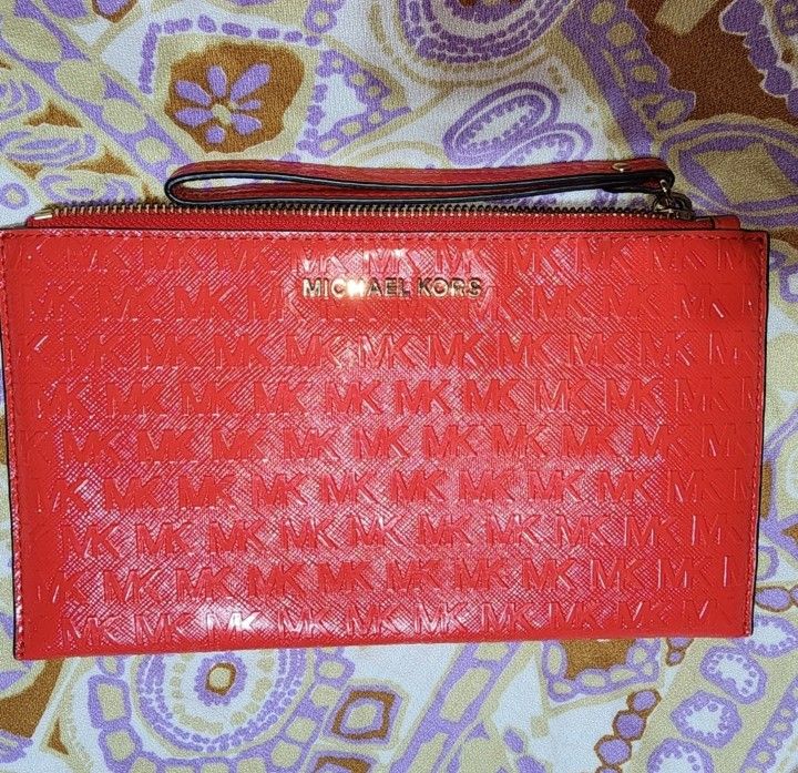 Michael Kors Wristlet