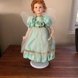 Paradise Galleries Treasury Collection Shannon Shamrock Fairy Porcelain Doll
