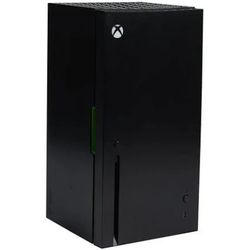 Almost New Xbox Mini Cooler Fridge