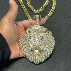 Big Lion Pendant Set
