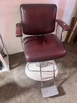 Old School Barber Chair 