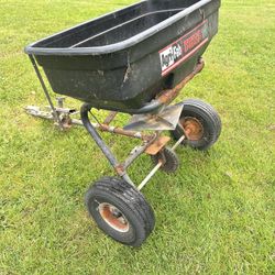 Broadcast Spreader For Lawn Tractor  