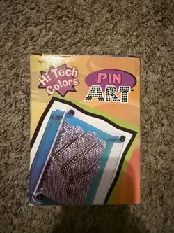 Color Pin Art Desk Toy – 3D  (New in Box)