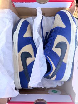 nike dunks women’s size 8
