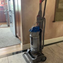 Dyson   Vacuum 