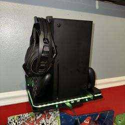 Xbox X Series With Stand & Headphones & Two Controllers 