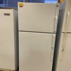 TOP AND BOTTOM REFRIGERATORS 