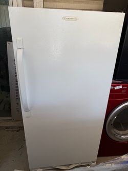 Frigidaire Commercial Upright Freezer –14 Cu.Ft.