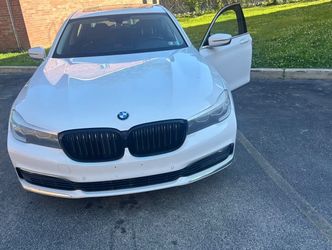 2016 BMW 750i
