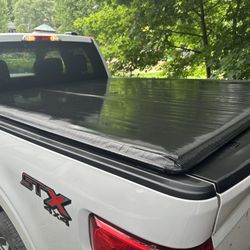 Ford F150 Factory Tonneau Bed Cover