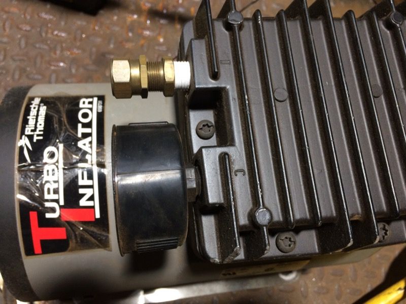 TURBO AIR INFLATOR COMPRESSOR