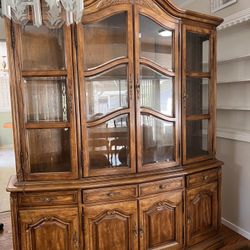 Display cabinet 