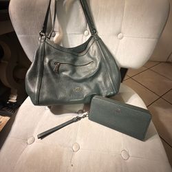 Authentic Soft Leather Blue Coach Tri Pocket Shoulder Bag & Matching Coach Wallet