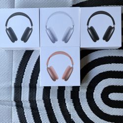 AirPod Maxes