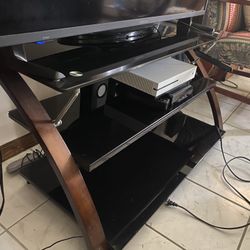 Glass Tv/ Gaming Stand 