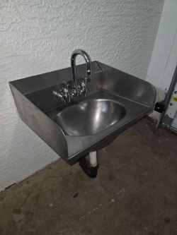 HAND SINK