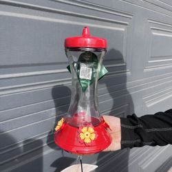 Brand New Hummingbird Feeder 
