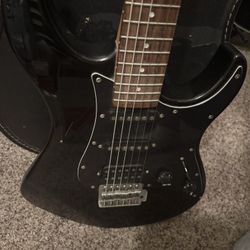 Yamaha Vintage EG112c2 Electric Guitar And Practice Amp