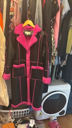 Trench coat pink n black small