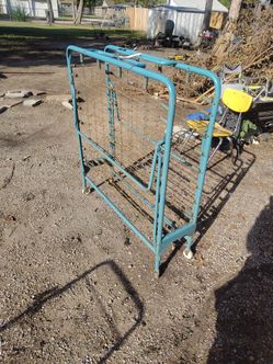 Vintage Folding Rollaway Bed Frame – Metal Spring Frame – Twin Size