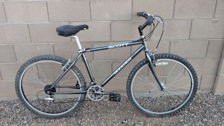 Scott Boulder Mountain Bike, Medium - Excellent Condition