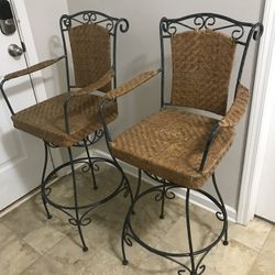 Wicker Wrought Iron Swivel Bar Height Stool Set 