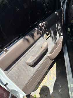 95-2000 Toyota Tacoma interior door panels