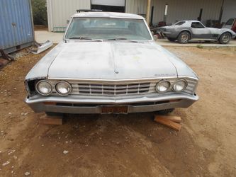 1967 CHEVELLE MALIBU 4 DOOR
