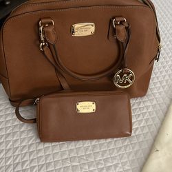 MK PURSE AND WALLET