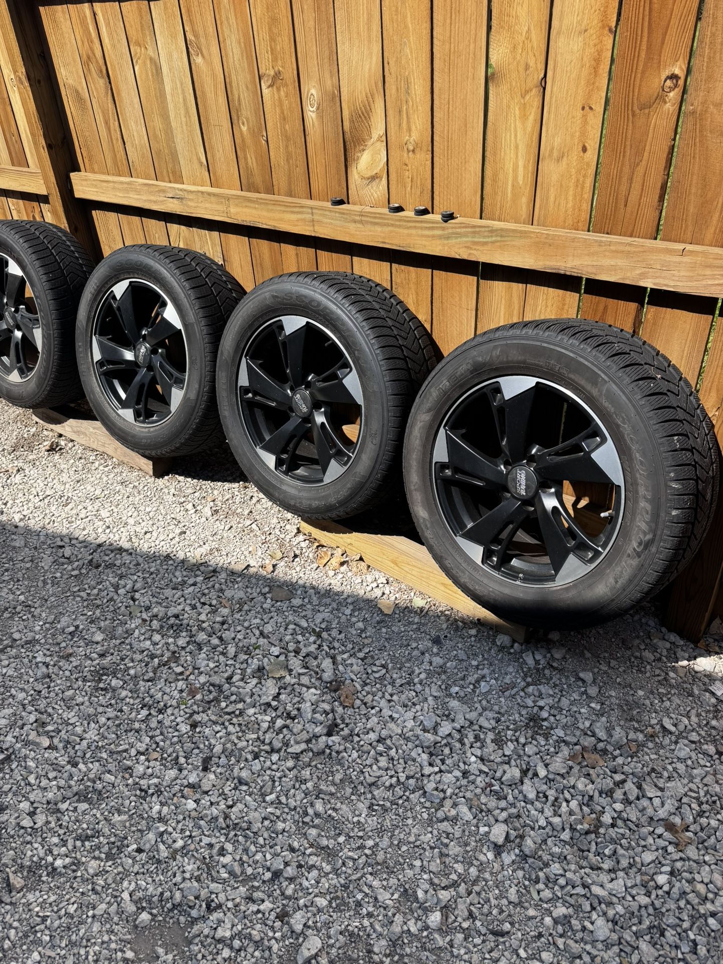 Set of 4 Wheels and winter tires