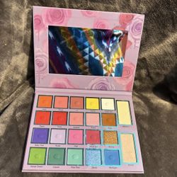 Spoiled lips cosmetics “With love Gigi” Make Up Palette  