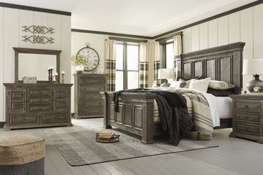 Wyndahl Rustic Brown Panel Bedroom Set🛏️4 Piece Price !!!(QB/D/M/N)💒 Thumbnail
