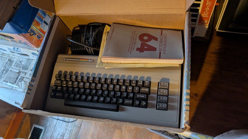 Commodore 64 System RCA TV Monitor 