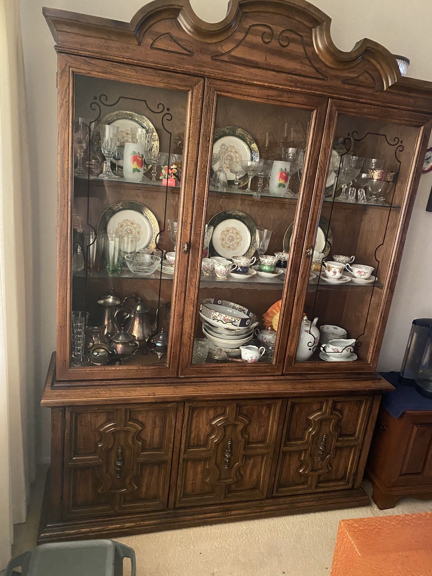 China cabinet