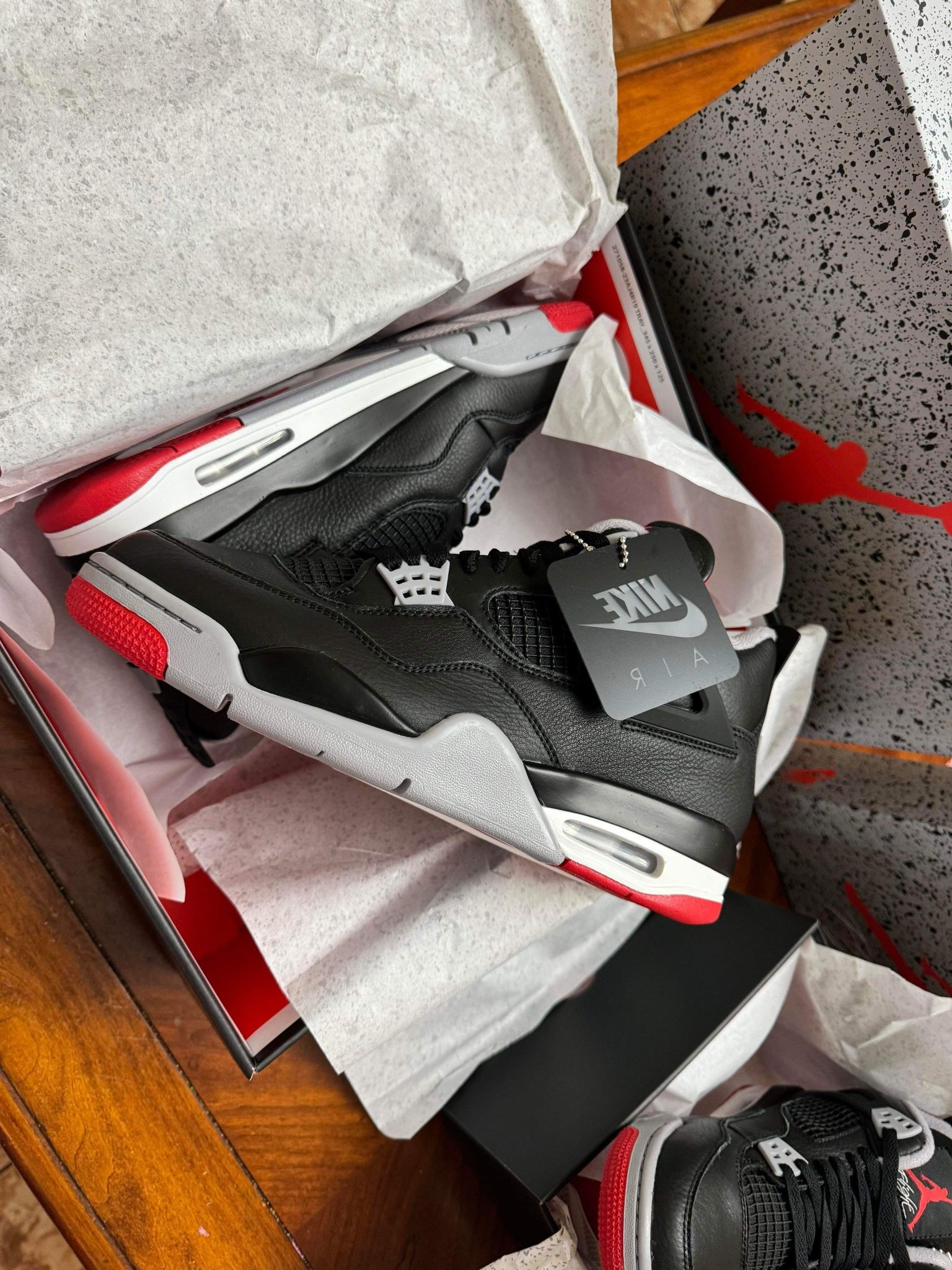 Jordan Reimagined 4s Sz 7 Y  