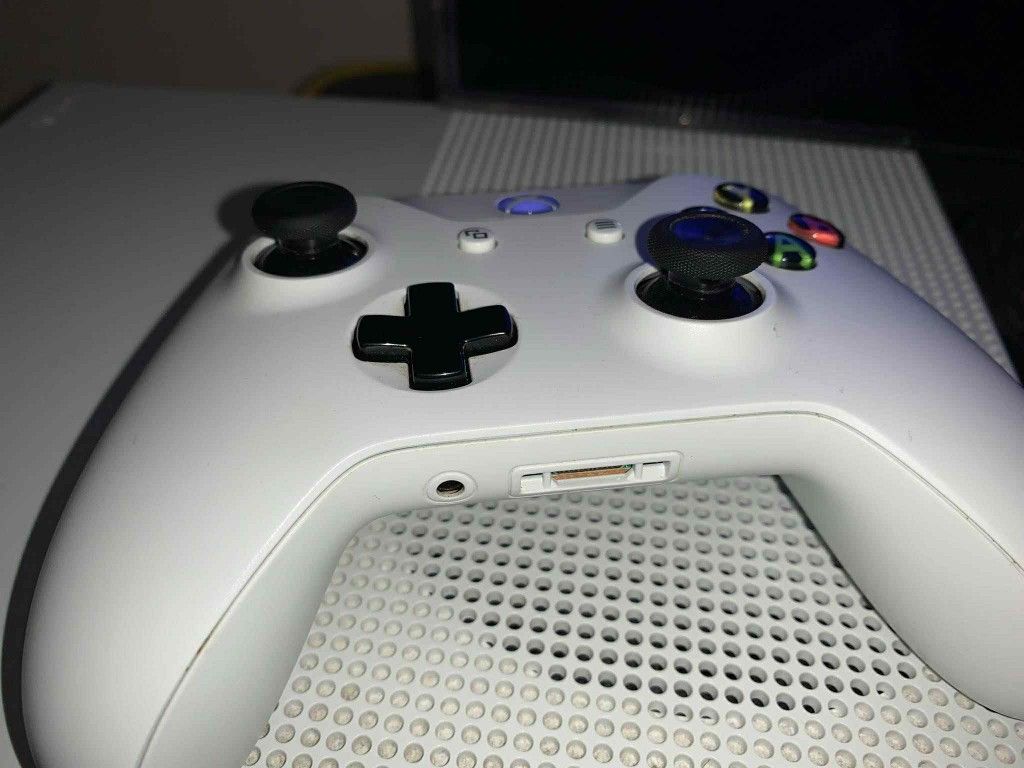 Xbox One S