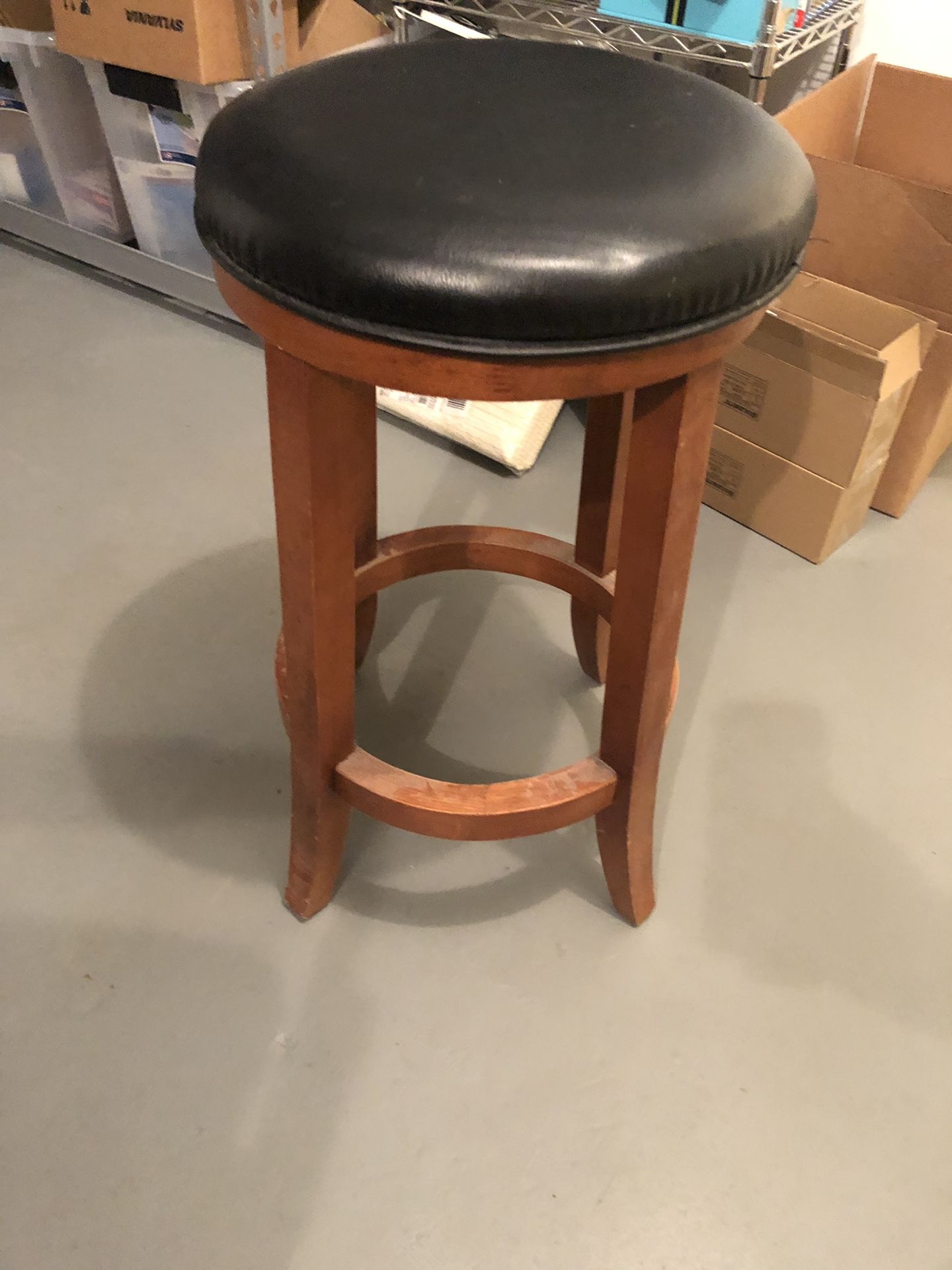 Single bar stool / chair