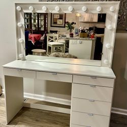 Makeup Vanity
