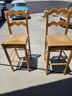 Kitchen bar stools
