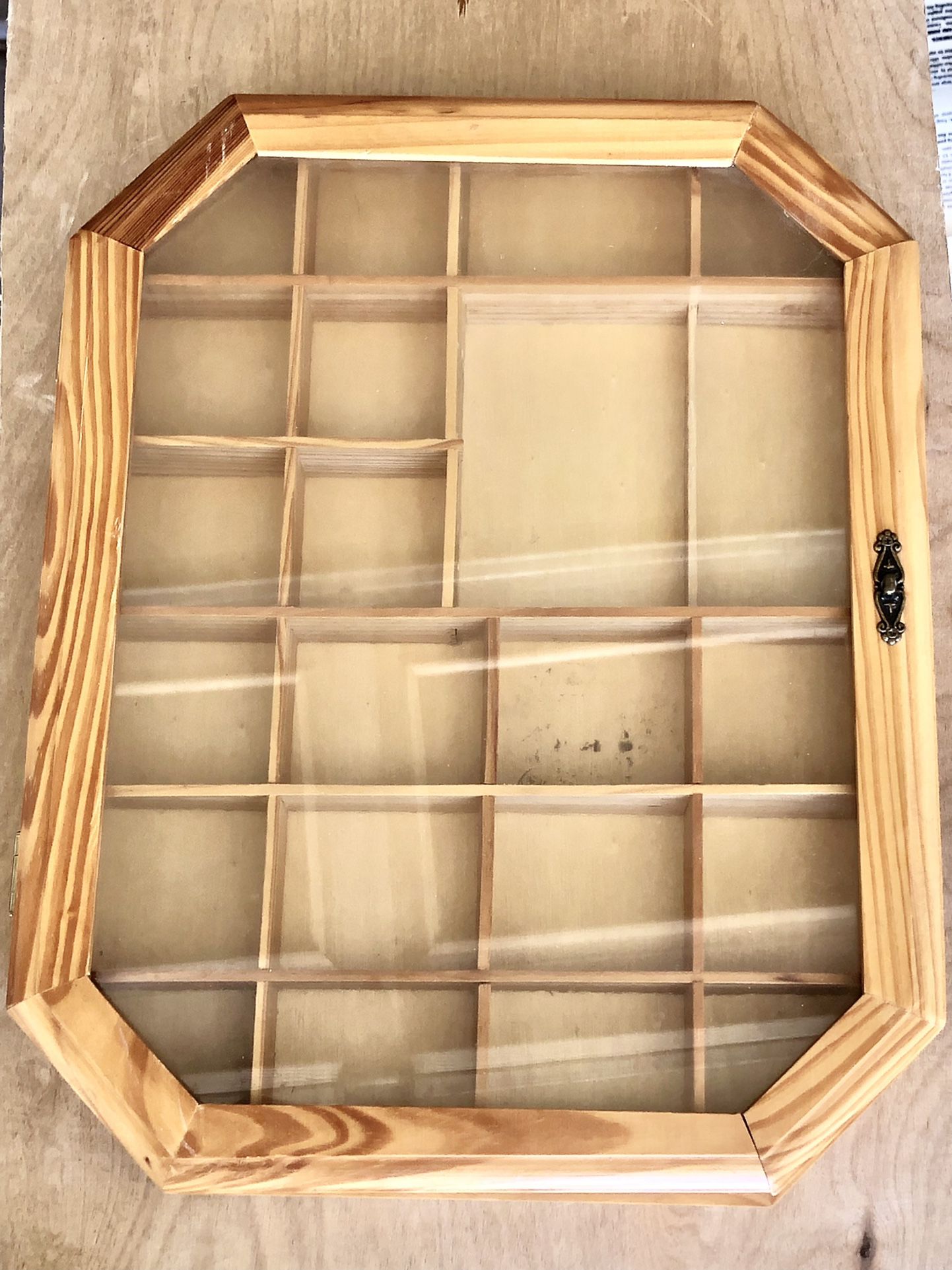 Display Case For Miniatures Or Trinkets 