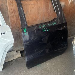 2024/ GMC 1500 Lt Rear Door