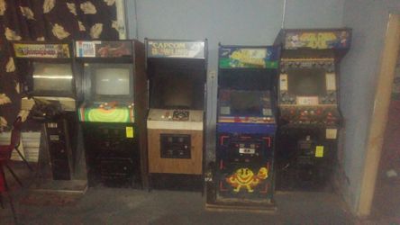 Electronic arcade games