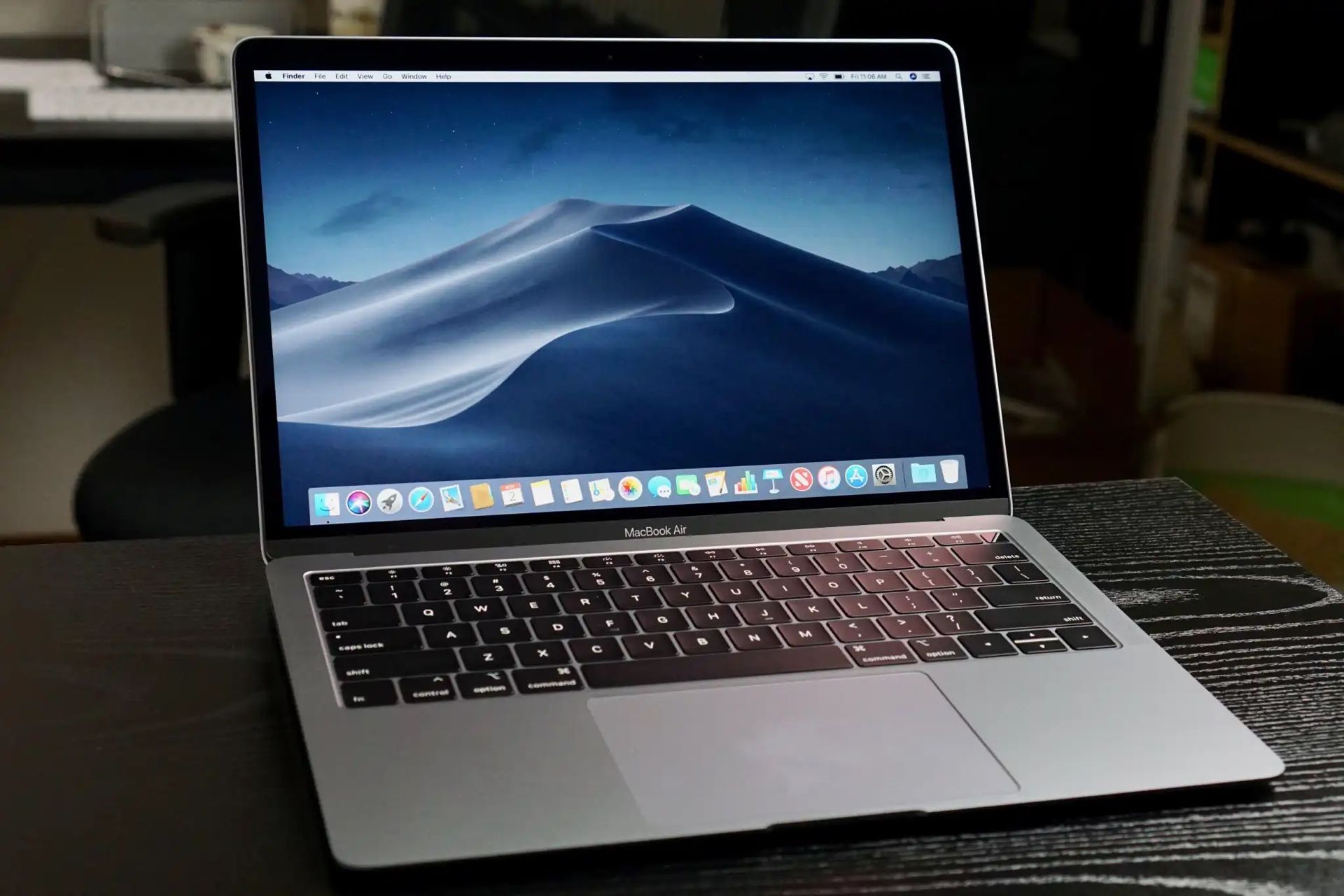 MacBook Air 13" (2019, Intel i5, 8GB/256GB) - Great Condition