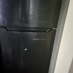 Mini Fridge With Freezer 